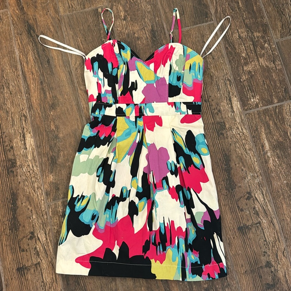 Alyn paige dress
